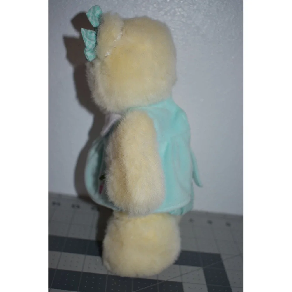 1998 Fisher Price Briarberry AshleyBerry Bear Plush 9 in w/ Original Dress Bows